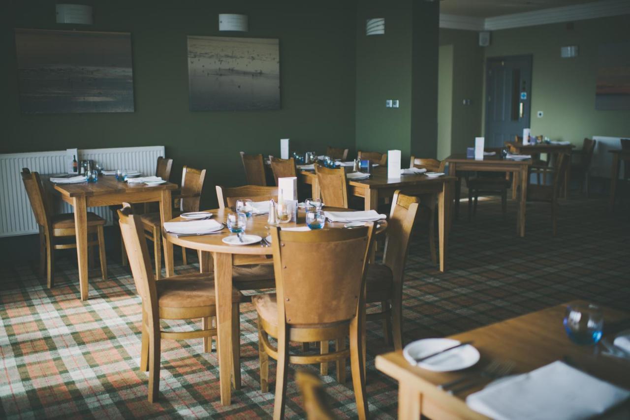 The Powfoot Hotel, Annan Luaran gambar