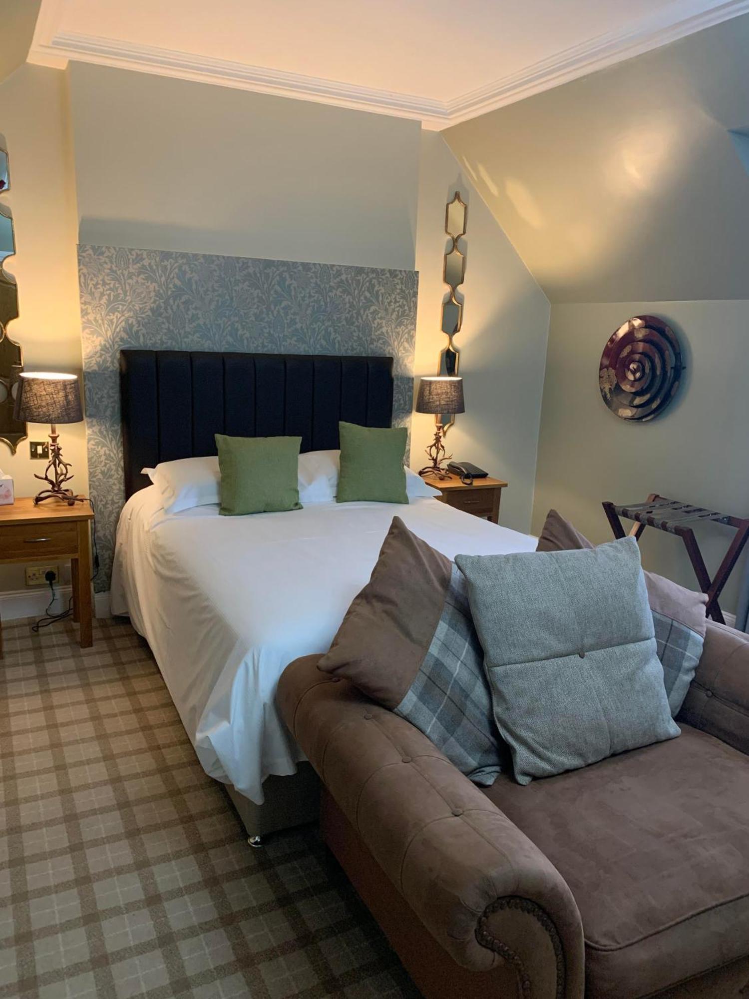 The Powfoot Hotel, Annan Luaran gambar